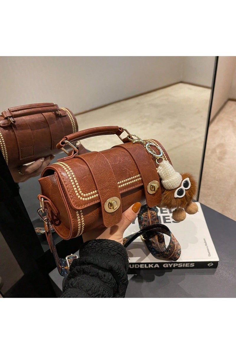 Women's Handbag in Brown Color – Made of Faux Leather and Equipped with an Adjustable Shoulder Strap Featuring Elegant Embroidery. - Image 5