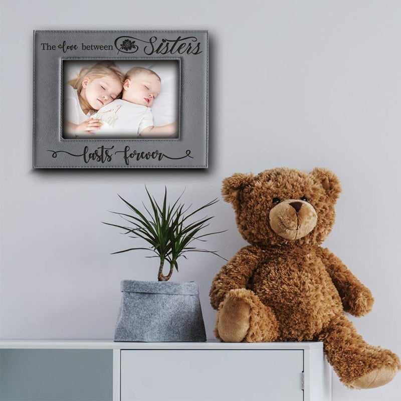 BELLA BUSTA The Love Between Sisters Lasts Forever_Birthday  Christmas gift for Sister-Engraved Leather Picture Frame (5 x 7 Horizontal) - Image 2