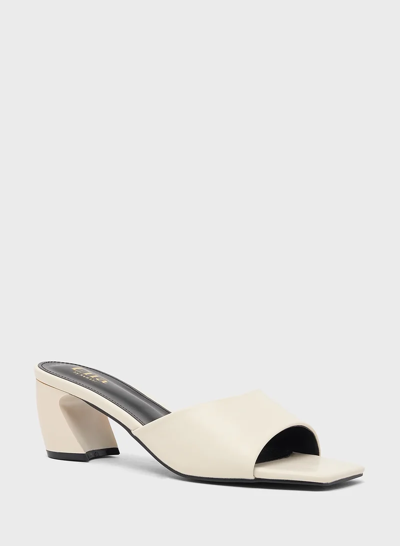 ELLA Mule With Curved Heel