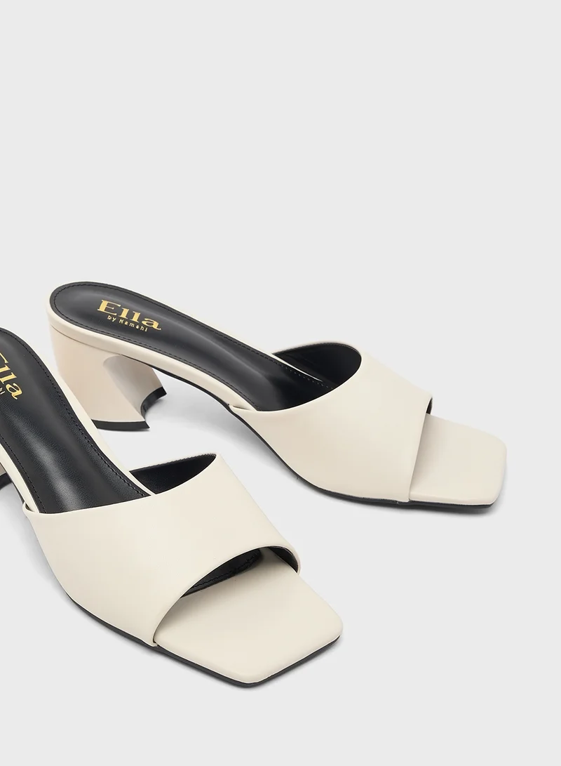 ELLA Mule With Curved Heel