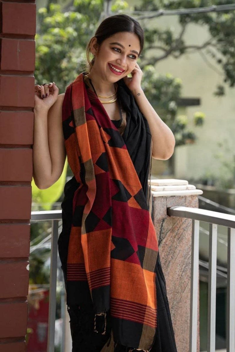 RADHA LAKSHMI ساري رادها لاكشمي النسائي من قطن الحرير الناعم كنجيفارام مع قطعة بلوزة (أسود قوس قزح) - Image 2