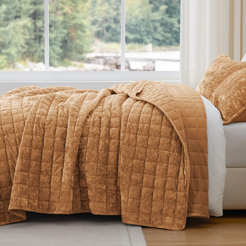 BEDELITE Velvet Quilt Set King Size - Luxury Velvet Comforter Bedding Set 3 Pieces, Lightweight Soft Cozy Shiny Rusty Burnt Orange Oversized Bedspread Coverlet for All Seasons with 2 Pillow Shams - Image 5