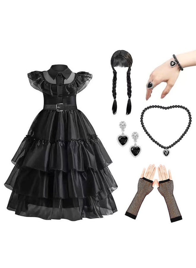 NIBEMINENT On Wednesday, the Adams children's party featured a black chiffon dress for the Adams family - Image 1