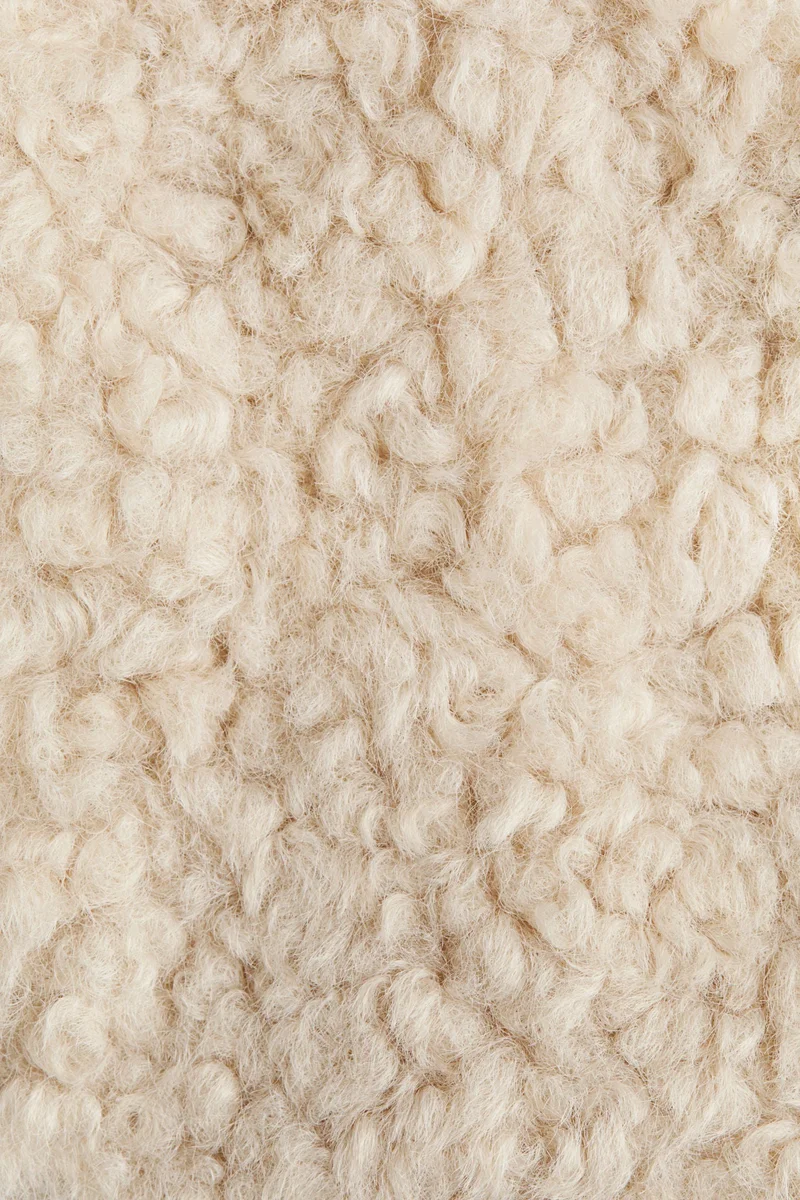 اتش اند ام Fluffy gilet