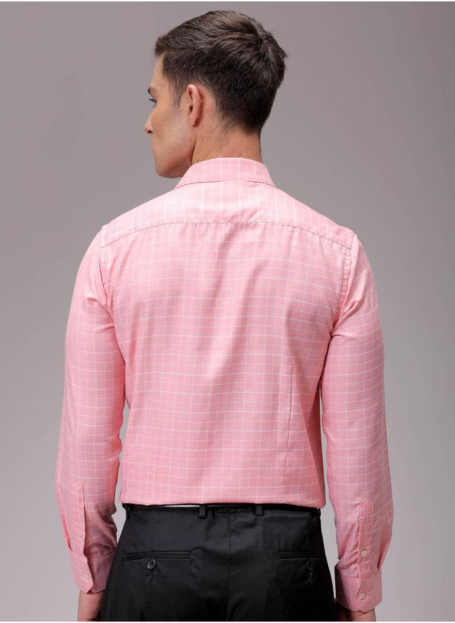 The Indian Garage Co Men Slim Fit Checkered Full Sleeves Cutaway Collar Formal Shirt  - Image 4