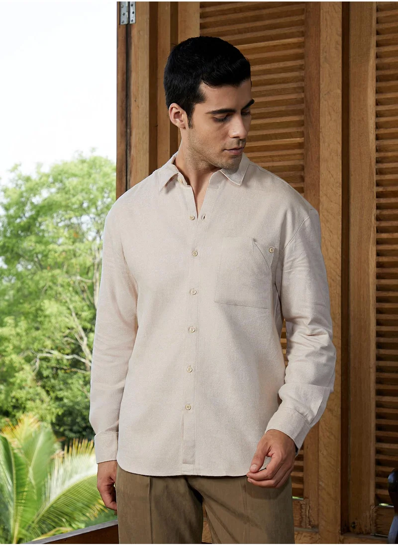 كامبوس سوترا Campus Sutra Men's Saltbox Beige Modular Solid Shirt For Casual Wear | Spread Collar | Long Cuffed Sleeves | Button Closure | Shirt Crafted With Comfort Fit For Everyday Wear