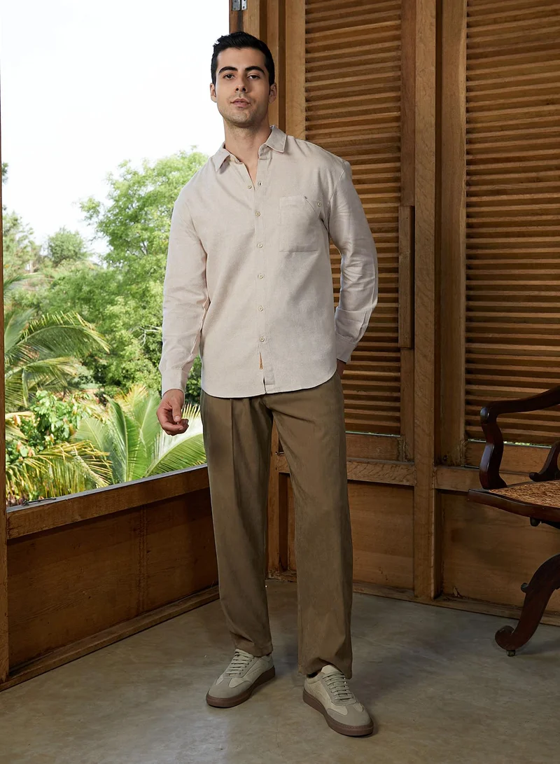 Campus Sutra Campus Sutra Men's Saltbox Beige Modular Solid Shirt For Casual Wear | Spread Collar | Long Cuffed Sleeves | Button Closure | Shirt Crafted With Comfort Fit For Everyday Wear