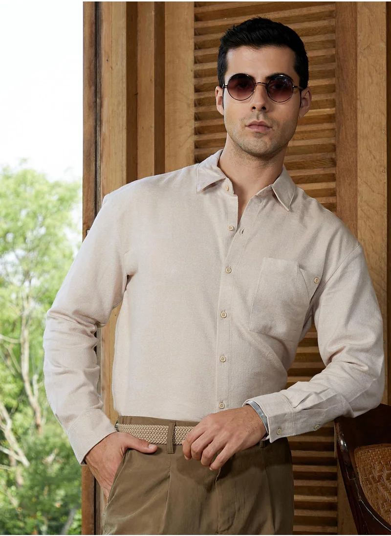 كامبوس سوترا Campus Sutra Men's Saltbox Beige Modular Solid Shirt For Casual Wear | Spread Collar | Long Cuffed Sleeves | Button Closure | Shirt Crafted With Comfort Fit For Everyday Wear