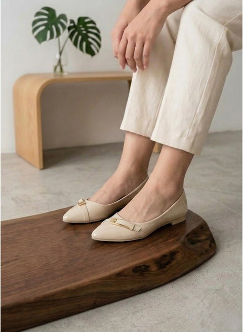 حذاء باليرينا مسطح من الجلد اللامع  BN-516 - بيج