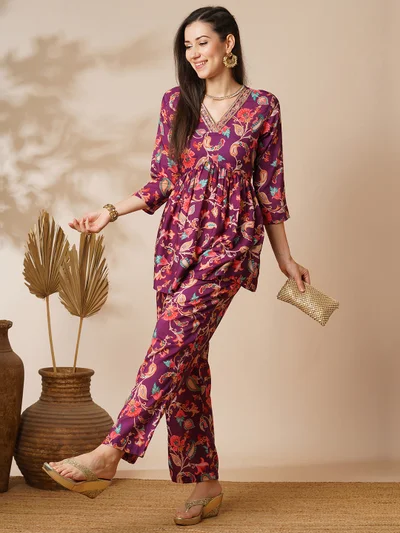 globus Women Burgundy Embroidered Jaal Print Tassel Detailing A-Line Tunic & Pant