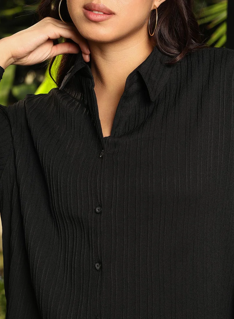 Pinacolada  Women's Onyx Black Pin-Tactile Oversized Shirt | نساء | أكمام طويلة | سادة | طوق منتشر | كاجوال كبير الحجم | قميص for Women | Best Price UAE