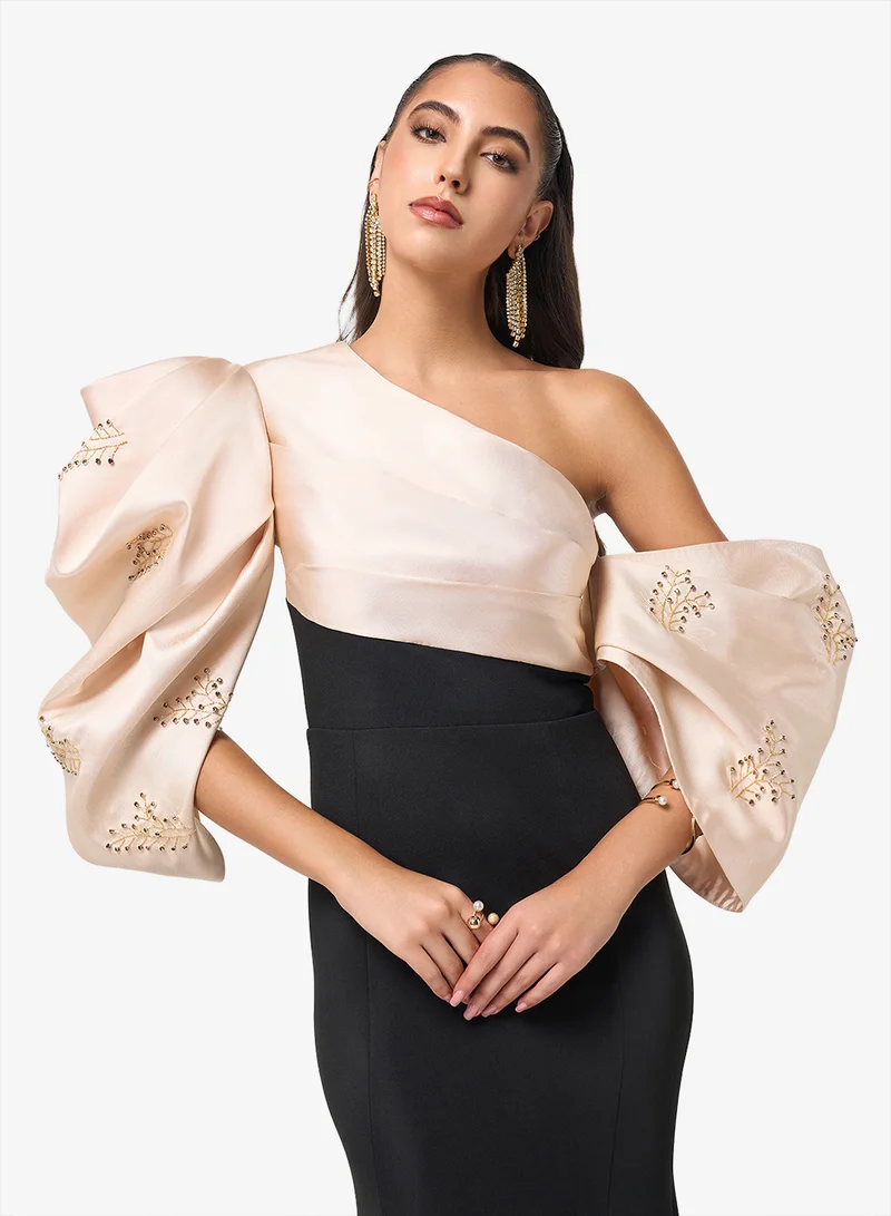 Threadz by Ajooni  Two Tone One Shoullder Puff Sleeve Maxi Dress for Women | Best Price UAE