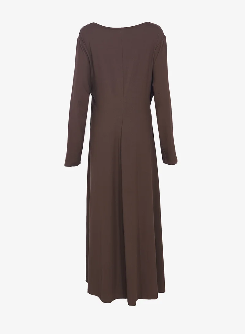 ايلا بلس فستان ضيق بكسرات