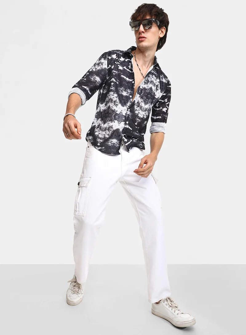 Campus Sutra Men's Midnight Black & Ivory White Reptilia Shirt