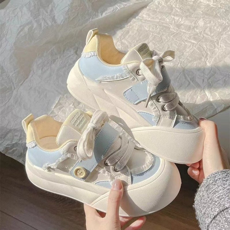 أحذية عمل مطاطية مزودة بأربطة ربيعية صغيرة بيضاء للنساء - Image 1