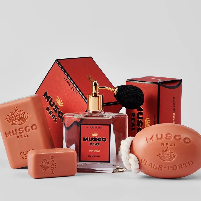 Claus Porto - Musgo Real Eau de Toilette Puro Sangue | Warm, Captivating, Daring | Woody, Leathery, Violet, Musk (100 mL | 3.4 fl oz) - Image 3