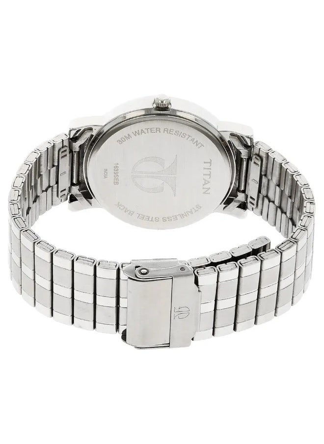 TITAN Men's Analog Round Shape Stainless Steel Wrist Watch - 1639SM03 - 45.6 Mm  - Image 4
