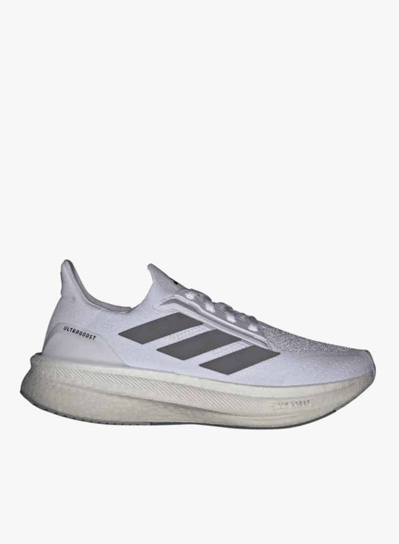 adidas حذاء جري ألترا بوست  أبيض للرجال مقاس .