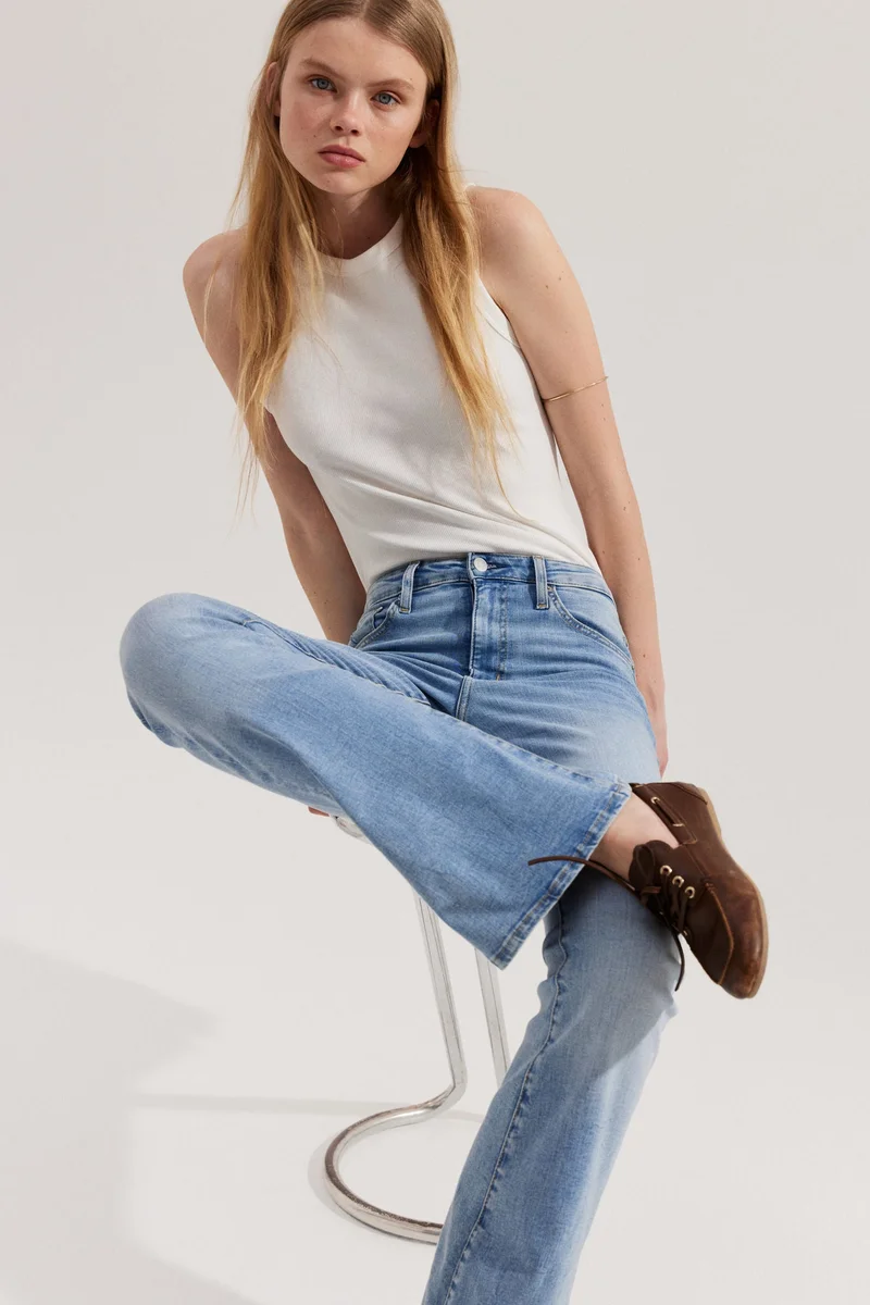 H&M Flared Ultra High Jeans