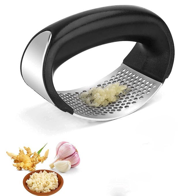 STAINLESS STEEL GARLIC PRESSER GARLIC PRESS CRUSHER FOR KITCHEN GARLIC CRUSHER FOR KITCHEN GINGER PRESSER FOR KITCHEN SILVER BLACK