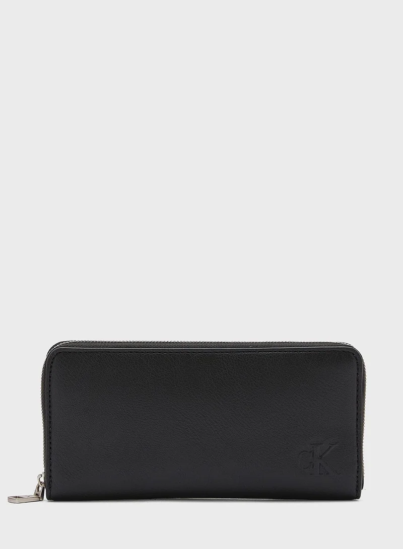 Calvin Klein Jeans Zip Around Wallet And Keyfob Giftset