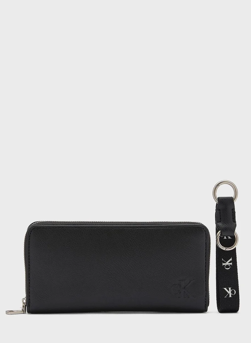Calvin Klein Jeans Zip Around Wallet And Keyfob Giftset