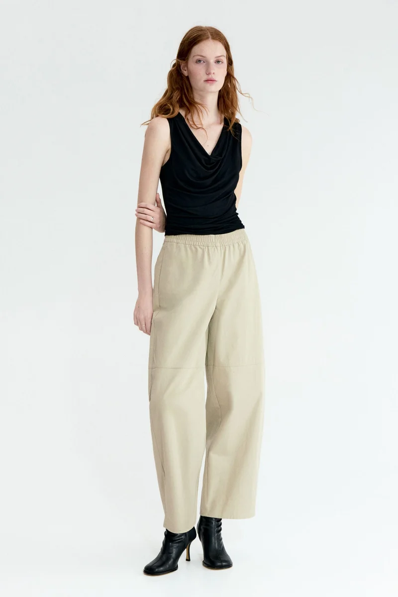 اتش اند ام بلوزة من الجيرسيه بقبة منسدلة