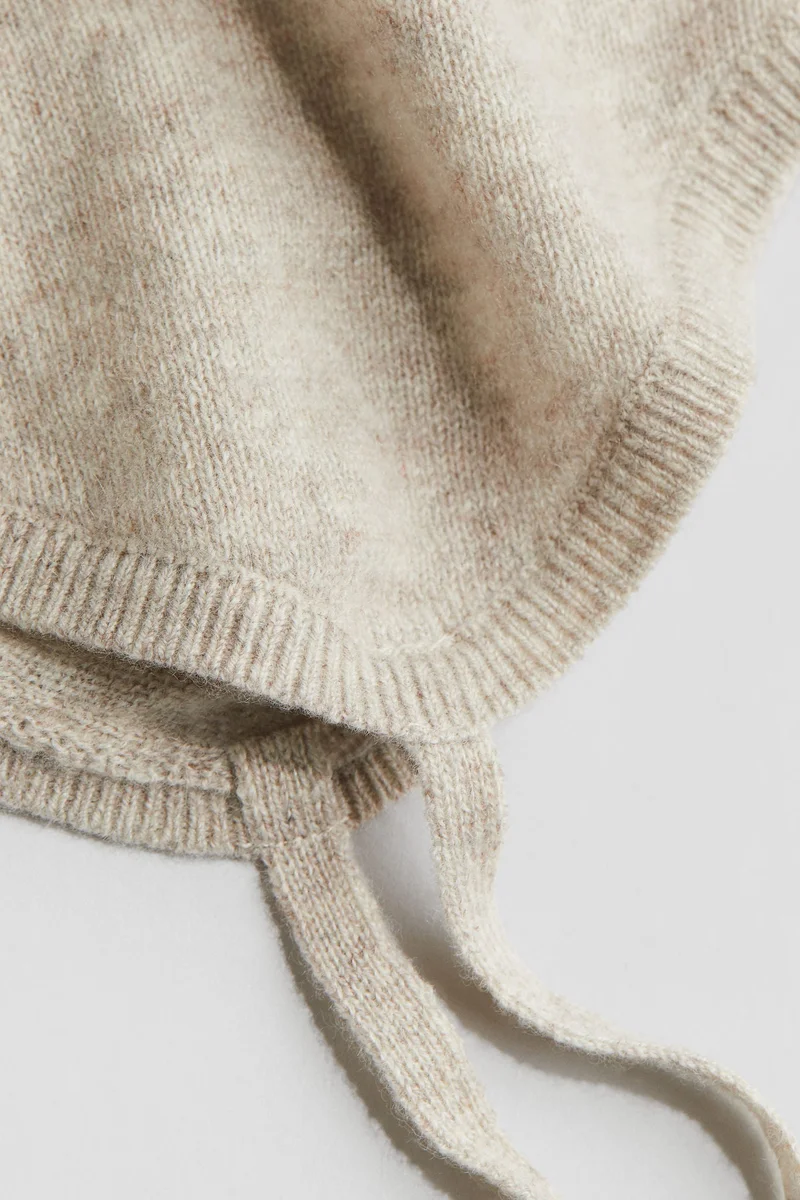 H&M Cashmere bonnet
