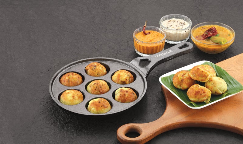 Tosaa Tosaa Cast Iron Paniyaram Pan | Appam Maker/Chatty/Patra | Naturally Non-Stick Cookware (7 Cavity)  - Image 1