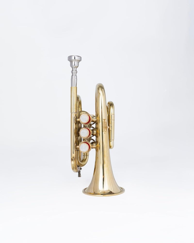 QUEENBRASS Pocket Trumpet in Bb Pitch – Full Brass Finish with Red Valve Accents | Compact Trumpet with Mouthpiece & Case for Beginners & Students - Image 2