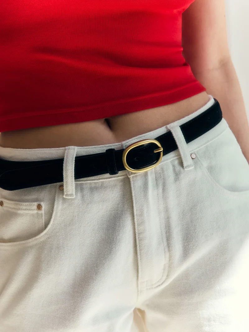 ليتشي Leather belt with oval buckle