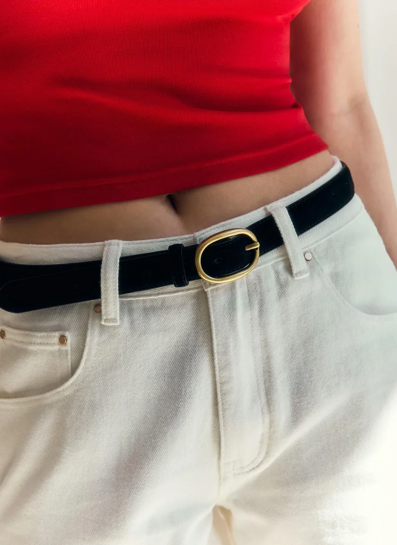 Lichi Leather belt with oval buckle