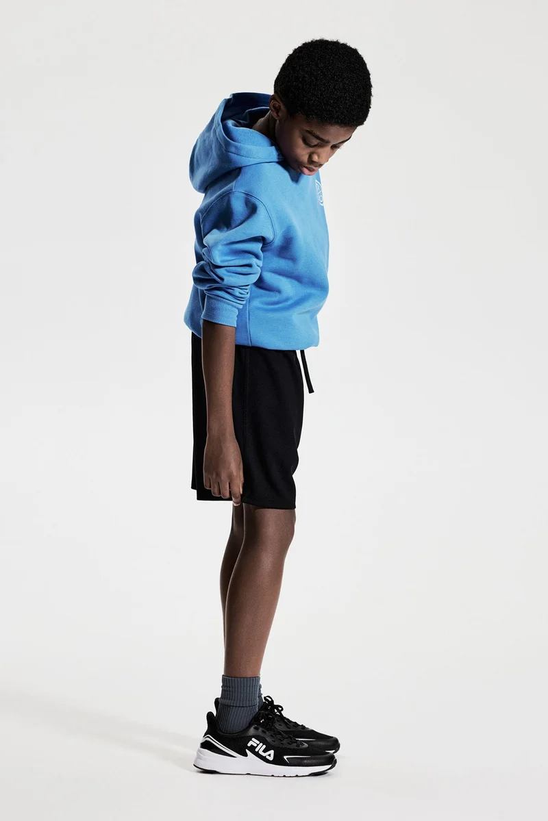 اتش اند ام شورت رياضي من نسيج دراي موف