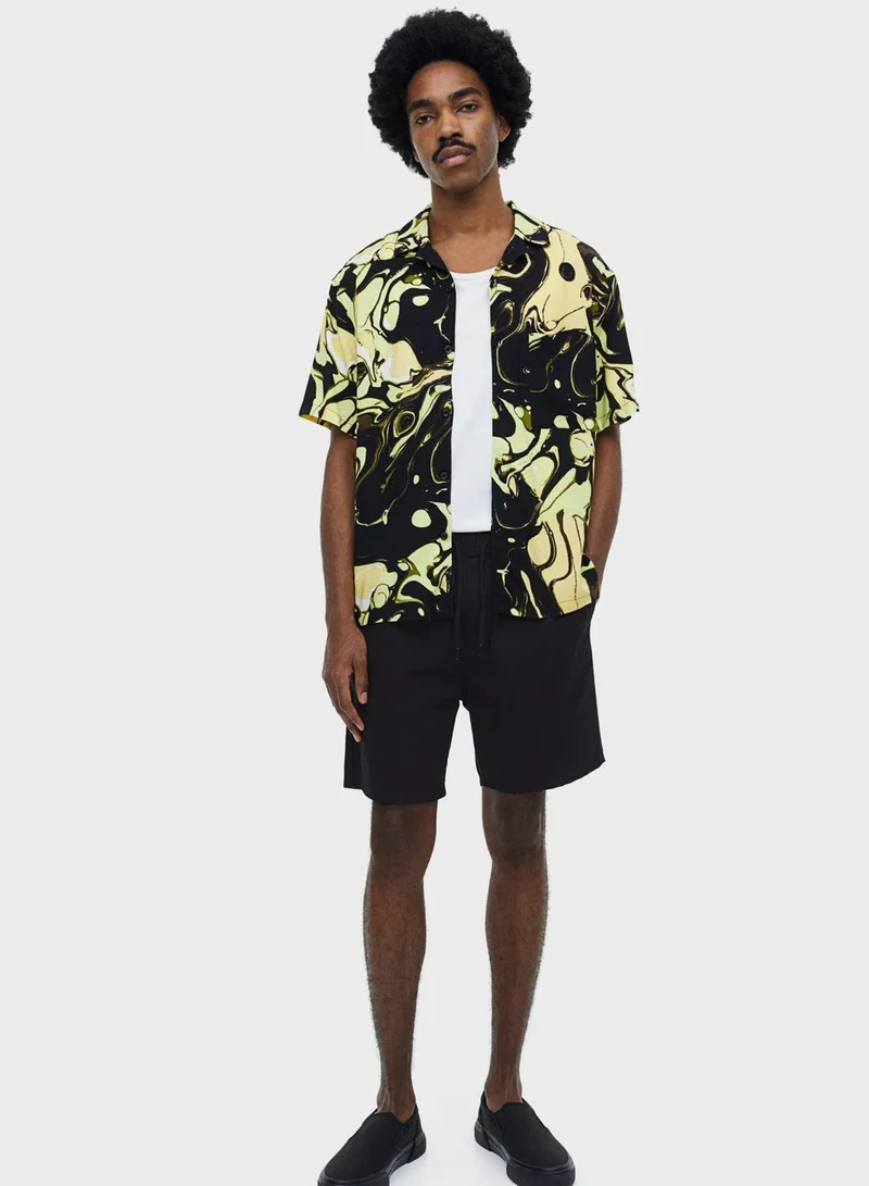 H&M Regular Fit Shorts