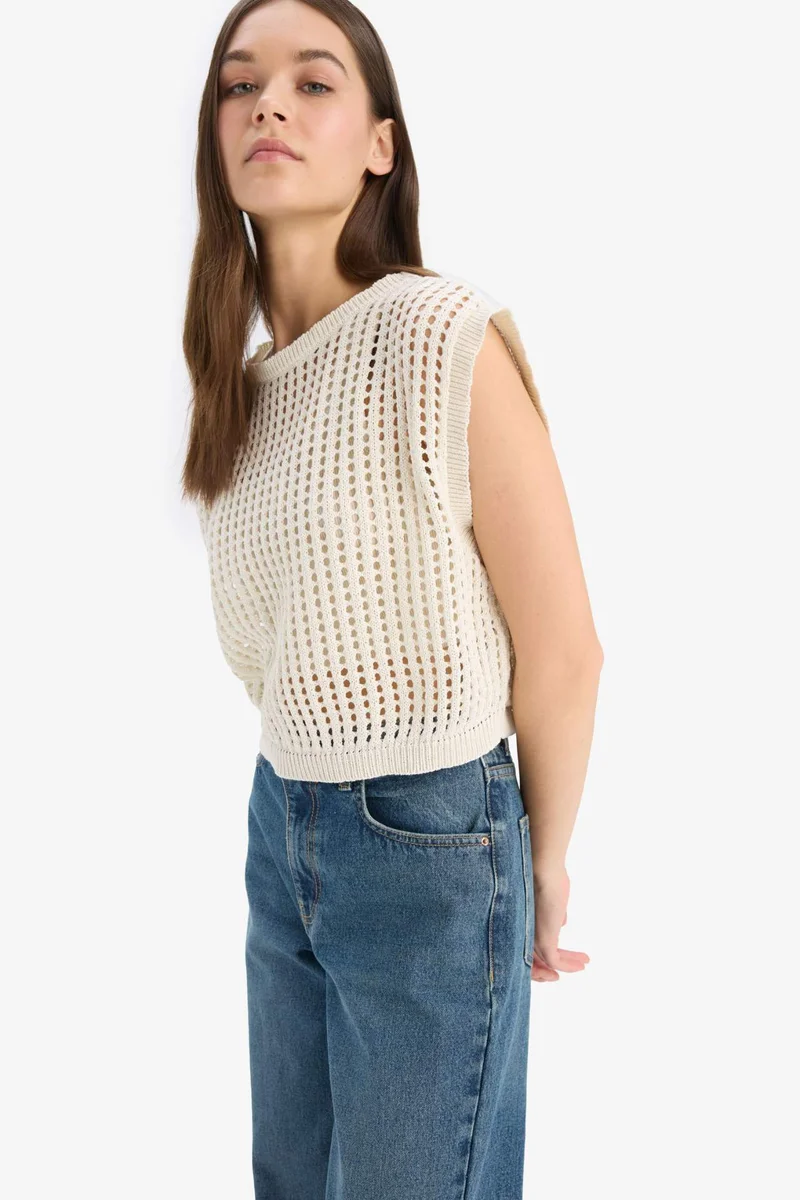 DeFacto Patterned Cotton Crochet Knit Crop Vest