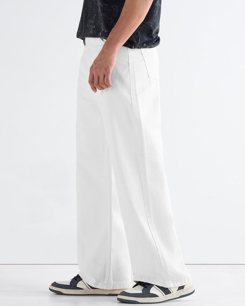 bewakoof Men's White Super Baggy Fit Mid-Rise Jeans - Image 2