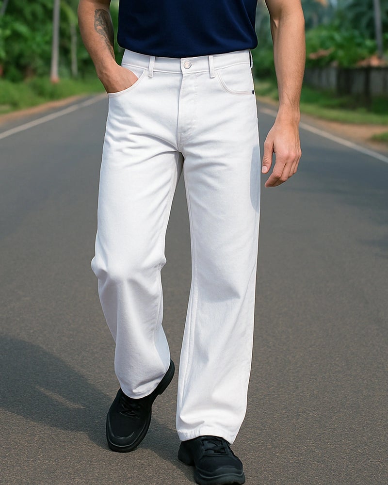 bewakoof Men's White Super Baggy Fit Mid-Rise Jeans - Image 1