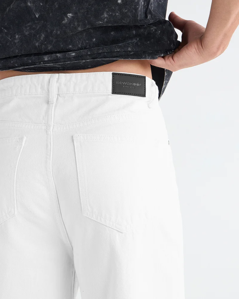 bewakoof  Men's White Super Baggy Fit Mid-Rise Jeans for Men | Best Price UAE