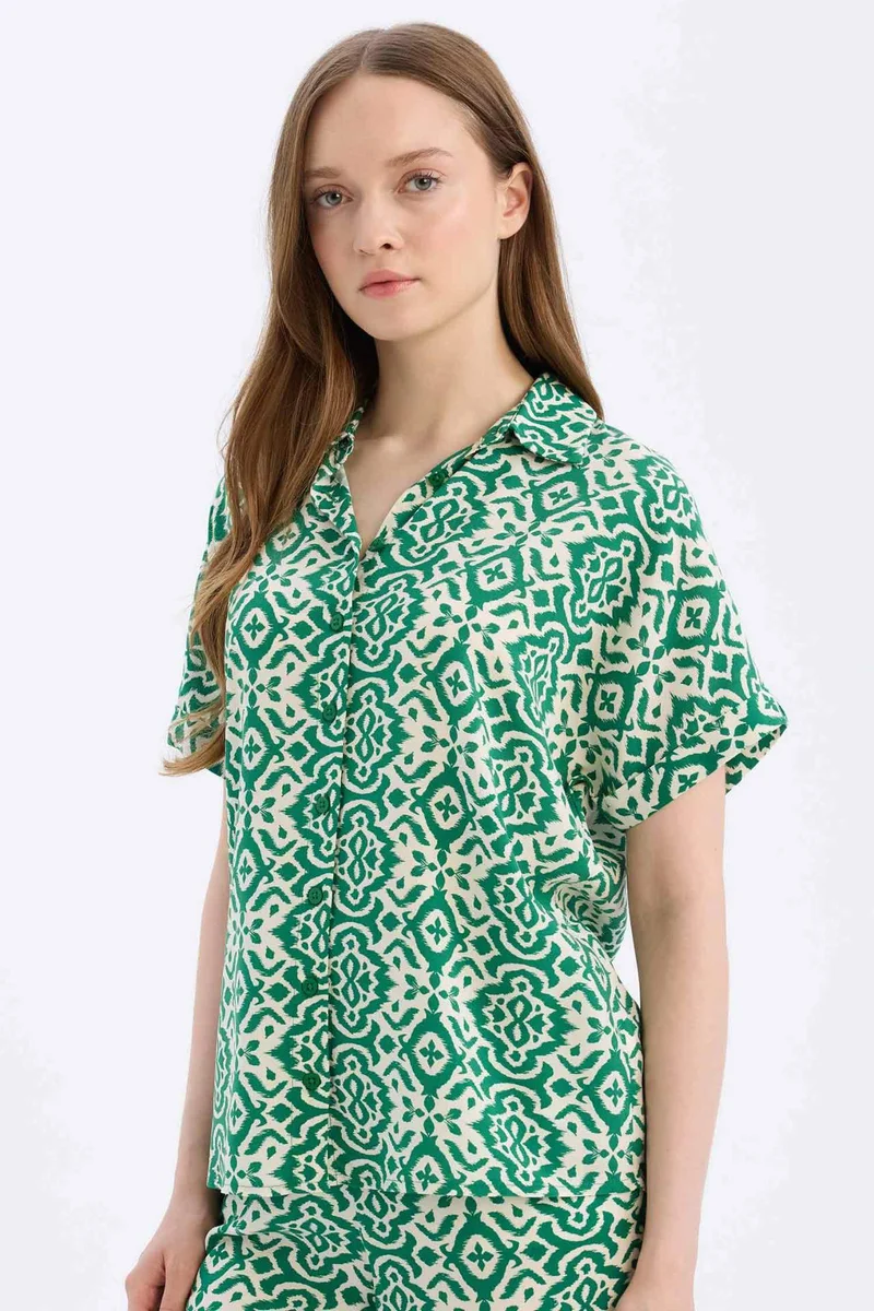 ديفاكتو Regular Fit Shirt Collar Short Sleeve Shirt