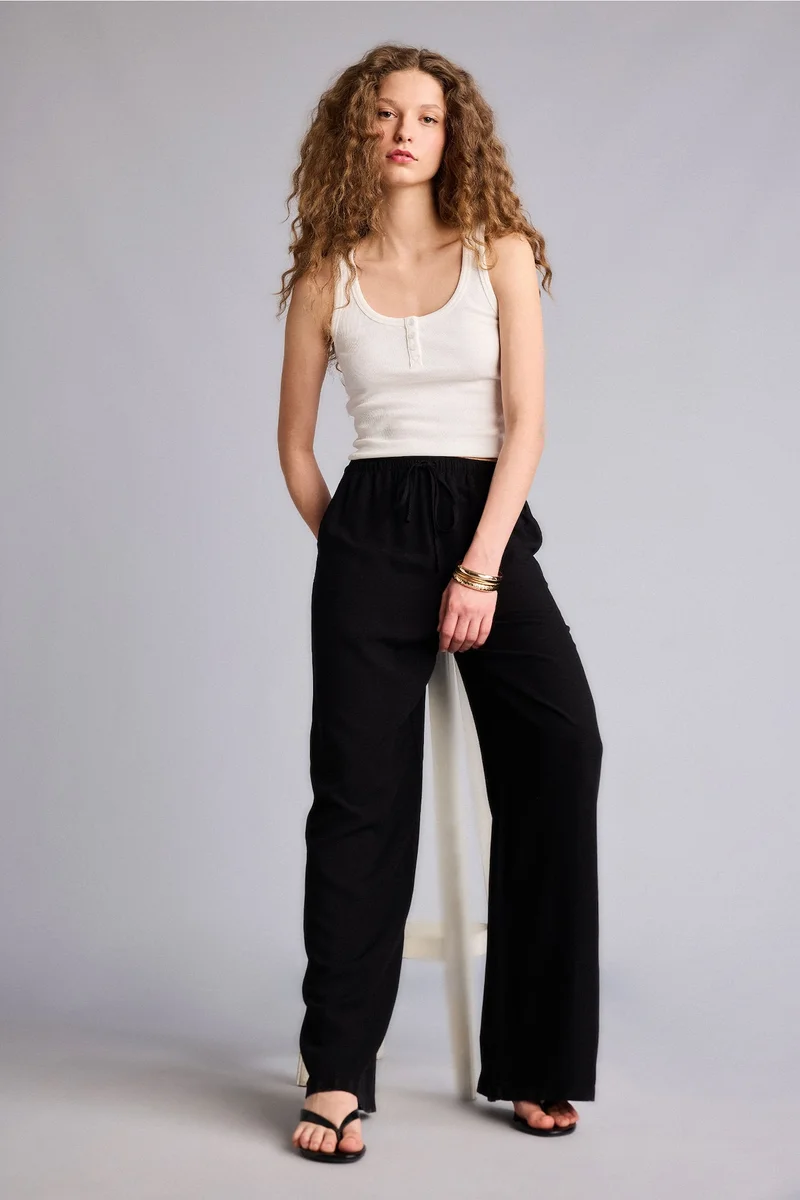 ديفاكتو Wide Leg With Pockets Linen Blended Trousers