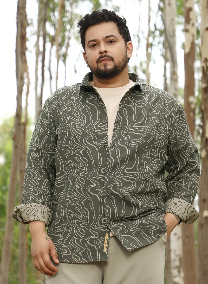 انستافاب بلس قميص رجالي Instafab بنقشة جاكار مجردة بلون أسود منتصف الليل وبيج كاكي