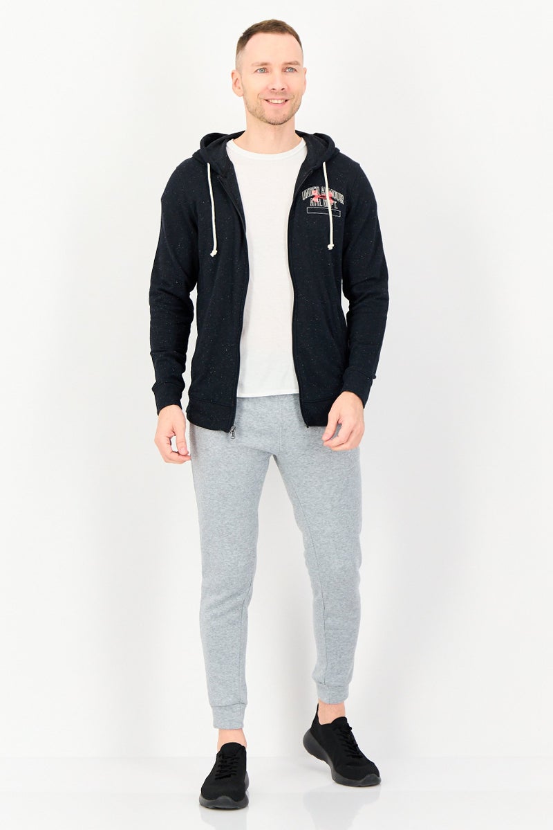 UNDER ARMOUR Men Sportswear Fit Long Sleeve Outdoor Sweatshirt, Black - Image 3