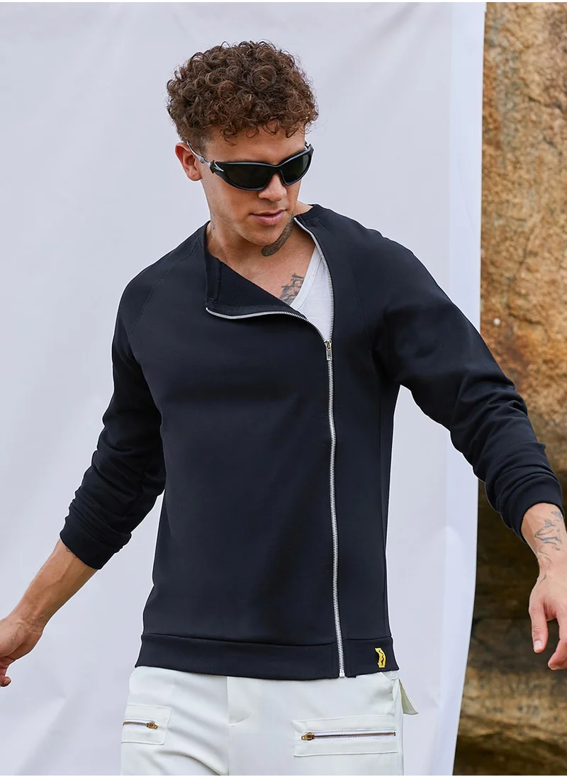 كامبوس سوترا Men's Black Sweatshirt With Asymmetriclal Zip