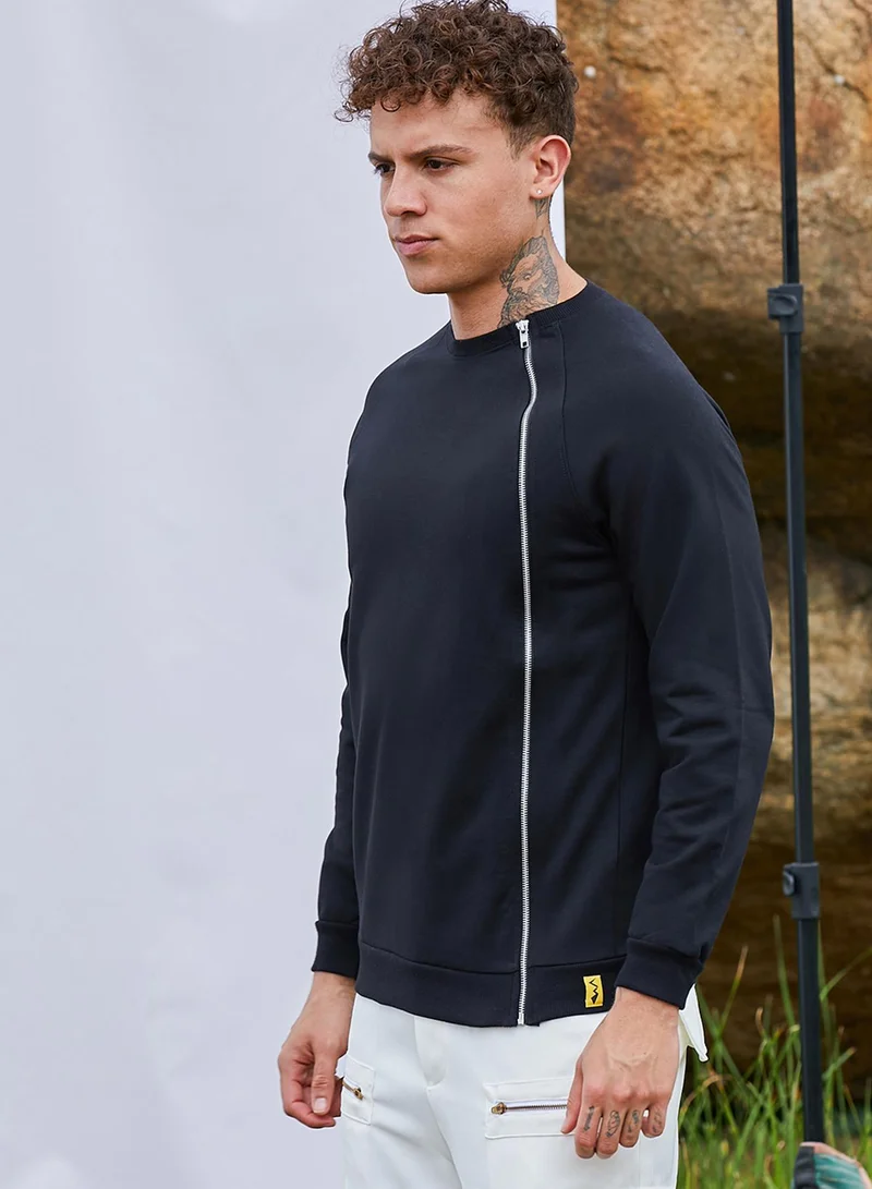 Campus Sutra Men's Black Sweatshirt With Asymmetriclal Zip