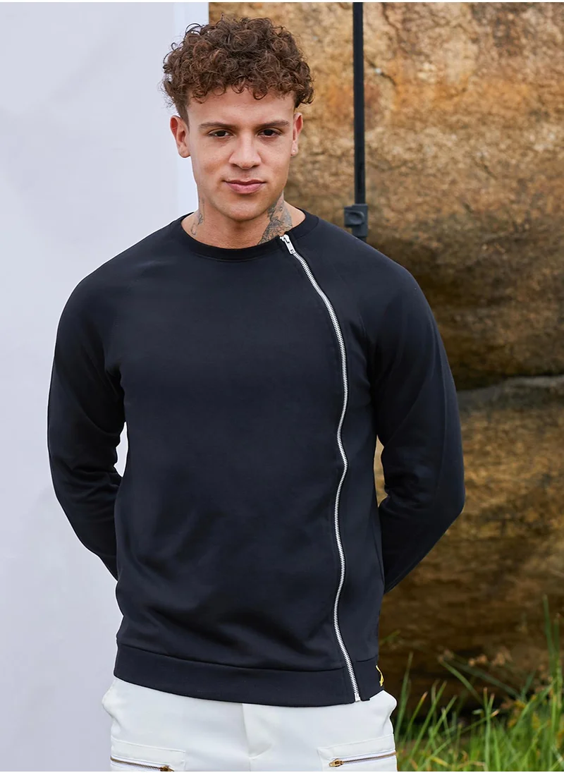 كامبوس سوترا Men's Black Sweatshirt With Asymmetriclal Zip