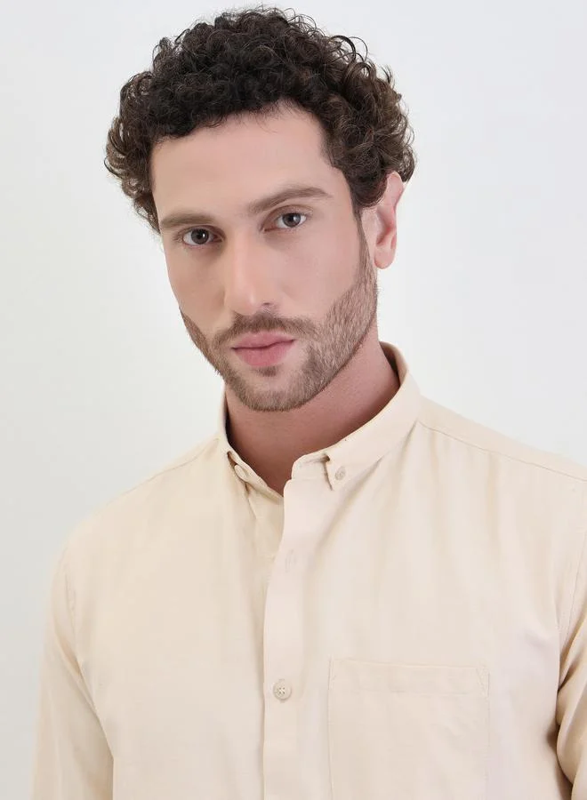 Styli Solid Oxford Regular Fit Spread Collar Shirt