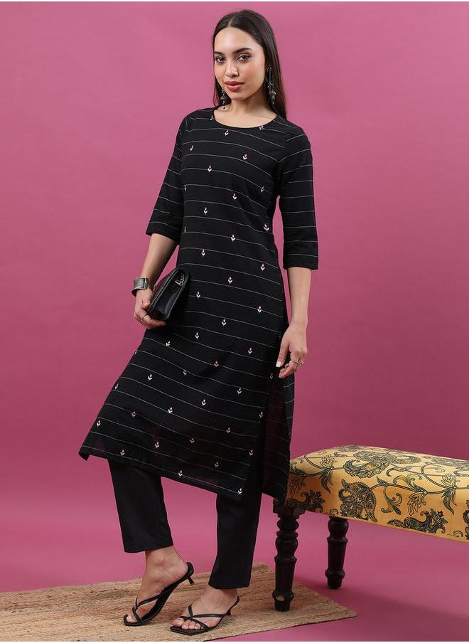 Vishudh Floral Embroidered Pure Cotton Straight Kurta by Styli  - Image 1