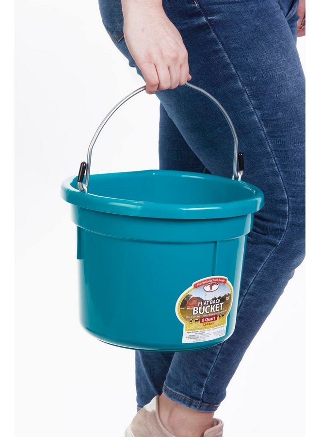 ليتل جايانت دلو علف الحيوانات البلاستيكي المسطح من Little Giant® | دلو علف الحيوانات بمقبض معدني | دلو علف الخيول والماء | سعة 8 كوارت | أزرق مخضر - Image 4