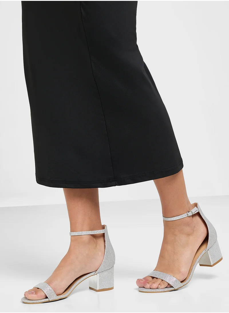 ترافل من نمشي Block Heel Clip Open Sandal