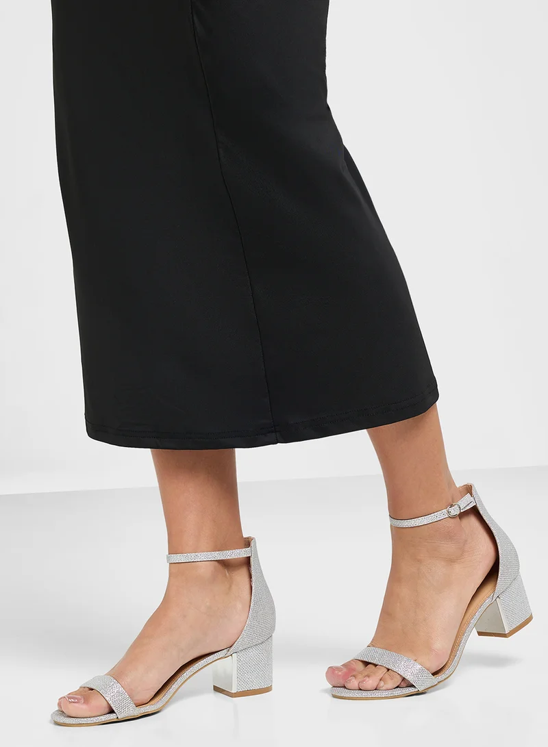 ترافل من نمشي Block Heel Clip Open Sandal